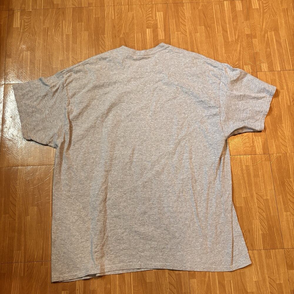 Kylie Jenner T Shirt XXL 2XL Gray Short Sleeve Collection Pinup Photograph - Picture 5 of 5